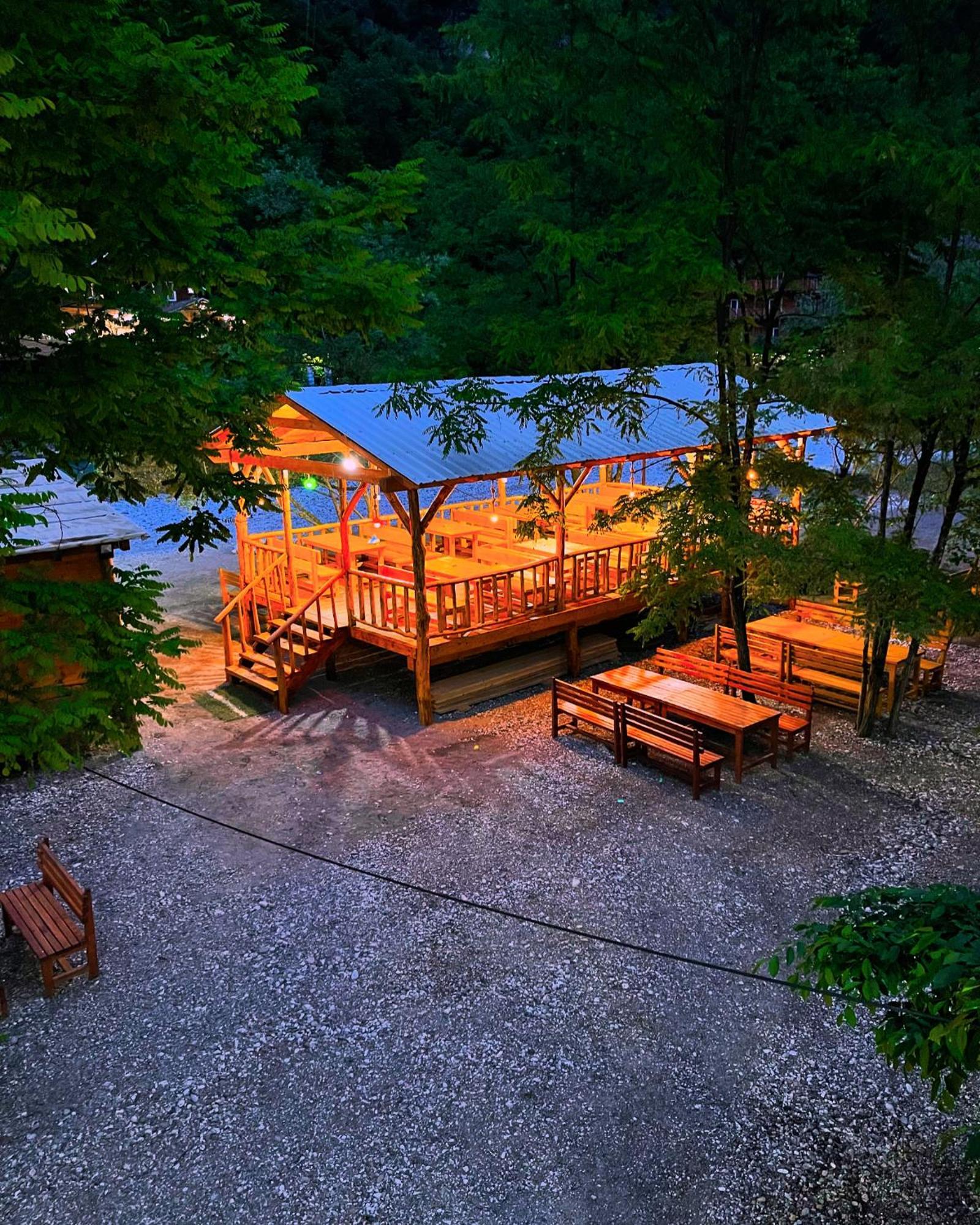 Guri I Lekes Guesthouse Moll' e Shoshit Luaran gambar