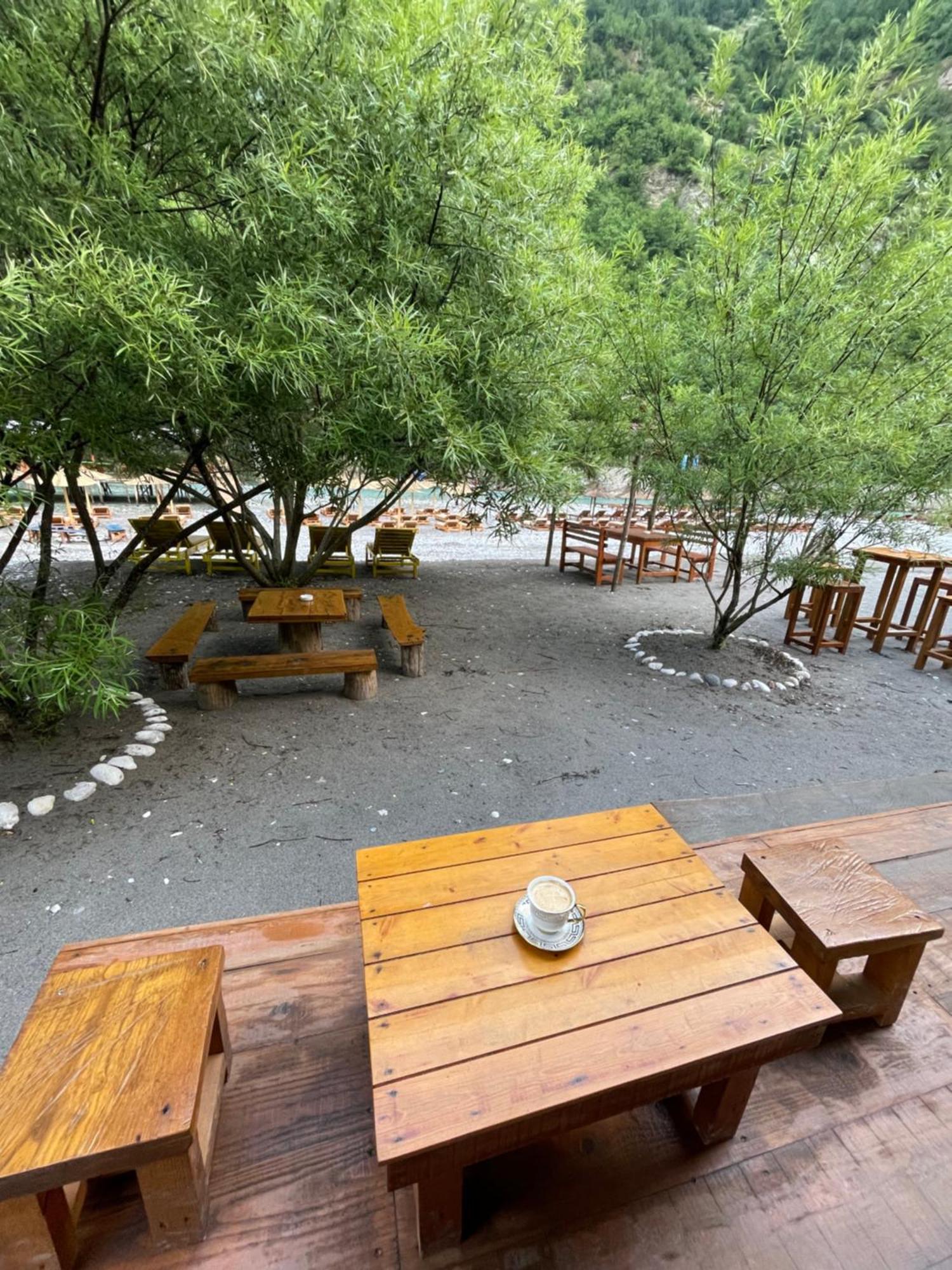 Guri I Lekes Guesthouse Moll' e Shoshit Luaran gambar