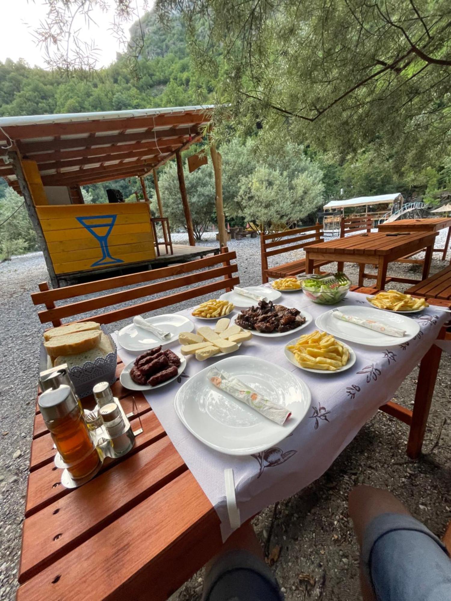 Guri I Lekes Guesthouse Moll' e Shoshit Luaran gambar